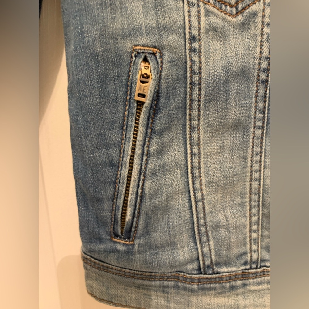American Eagle Outfitters Denim Jacket with Stars on the Sleeves•Sz. S•Like New - Picture 5 of 16